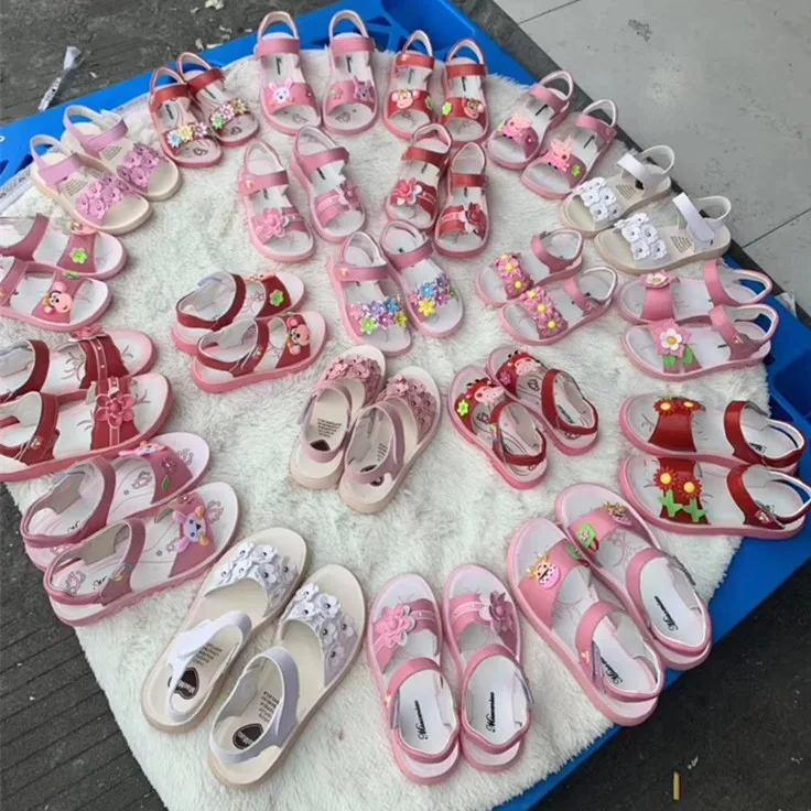 
2020 Chinese manufacturers wholesale cheap girls shoes girls sandals mixed inventory 