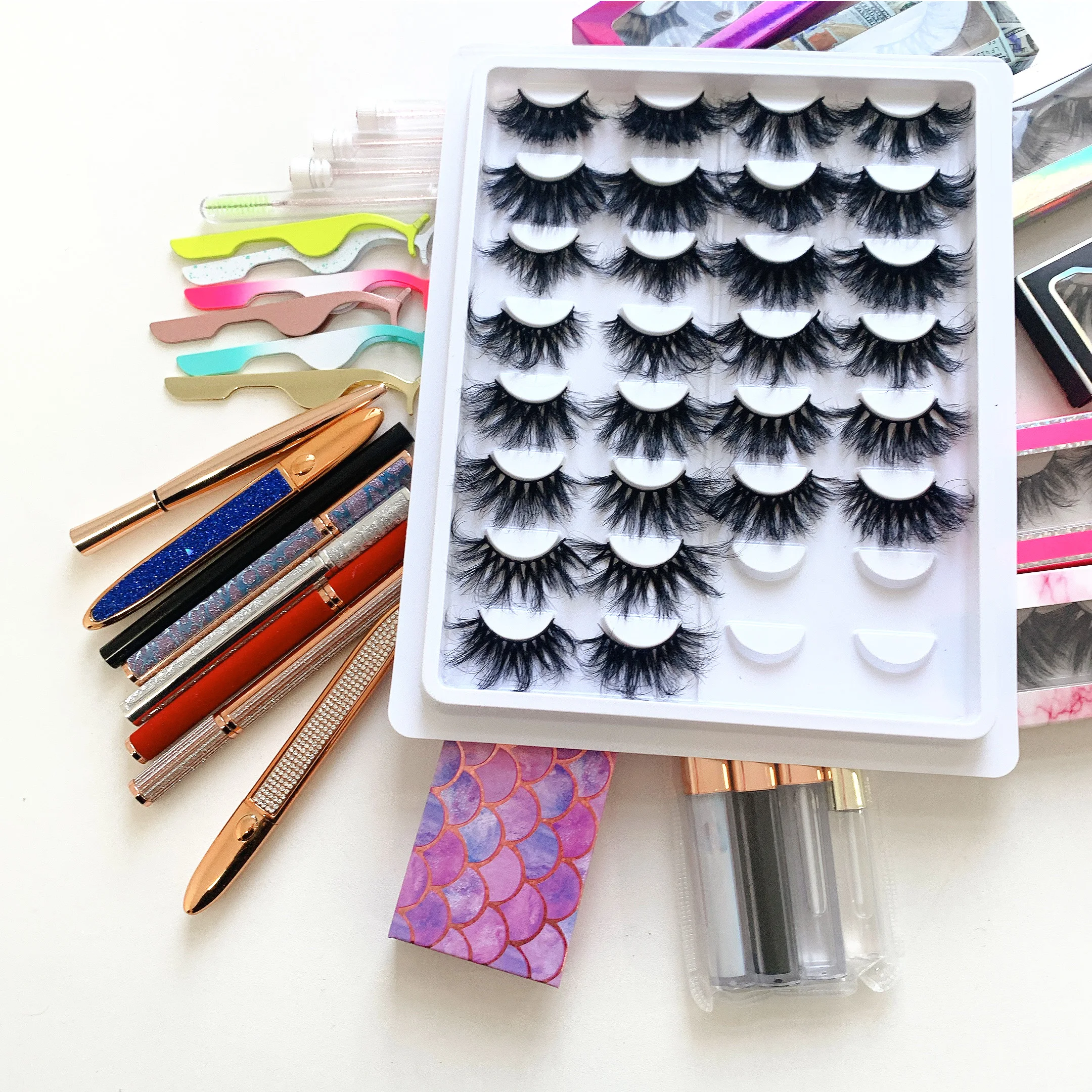 

2021 New hot sale super long 5d 25mm lashes eyelash box packaging cruelty free 100% real 3d mink eyelashes, Black color