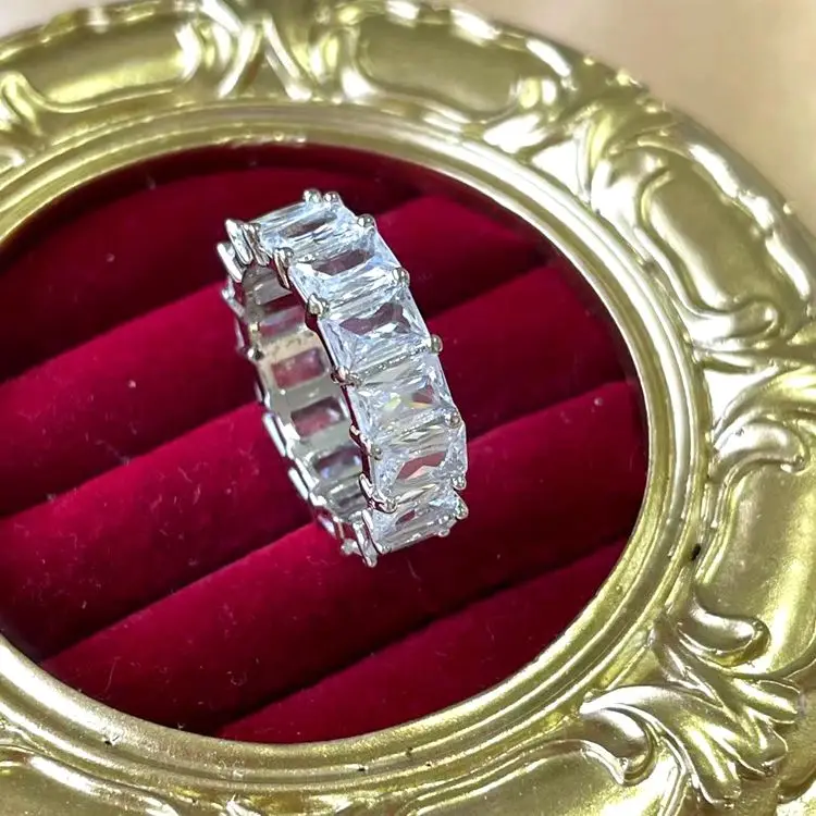 

Jialin jewelry New fashion womens ring bling bling baguette diamond double zircon rings, Picture shows