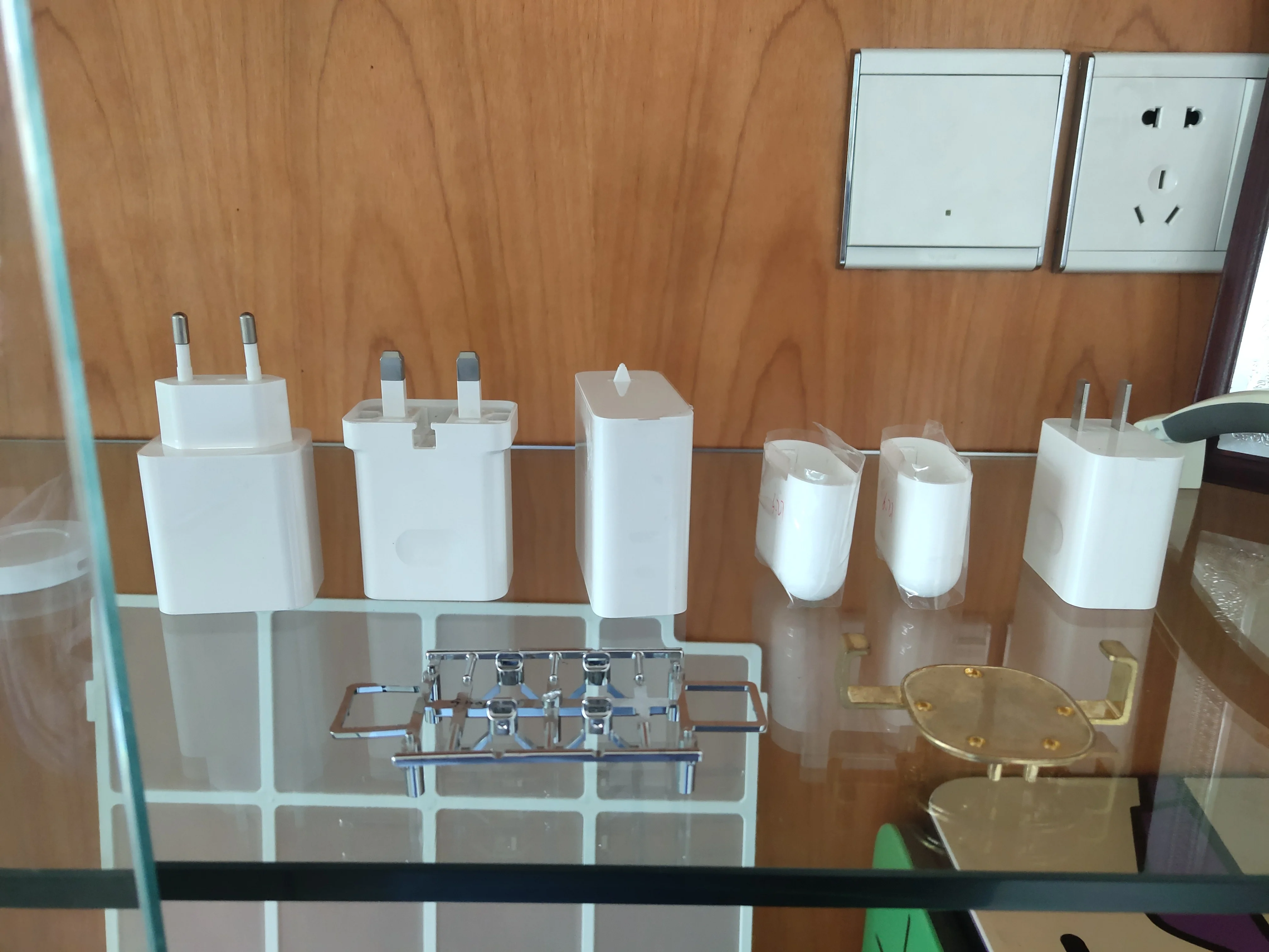 
Plastic mold molding mode plastic adapter shell Plastic Product 