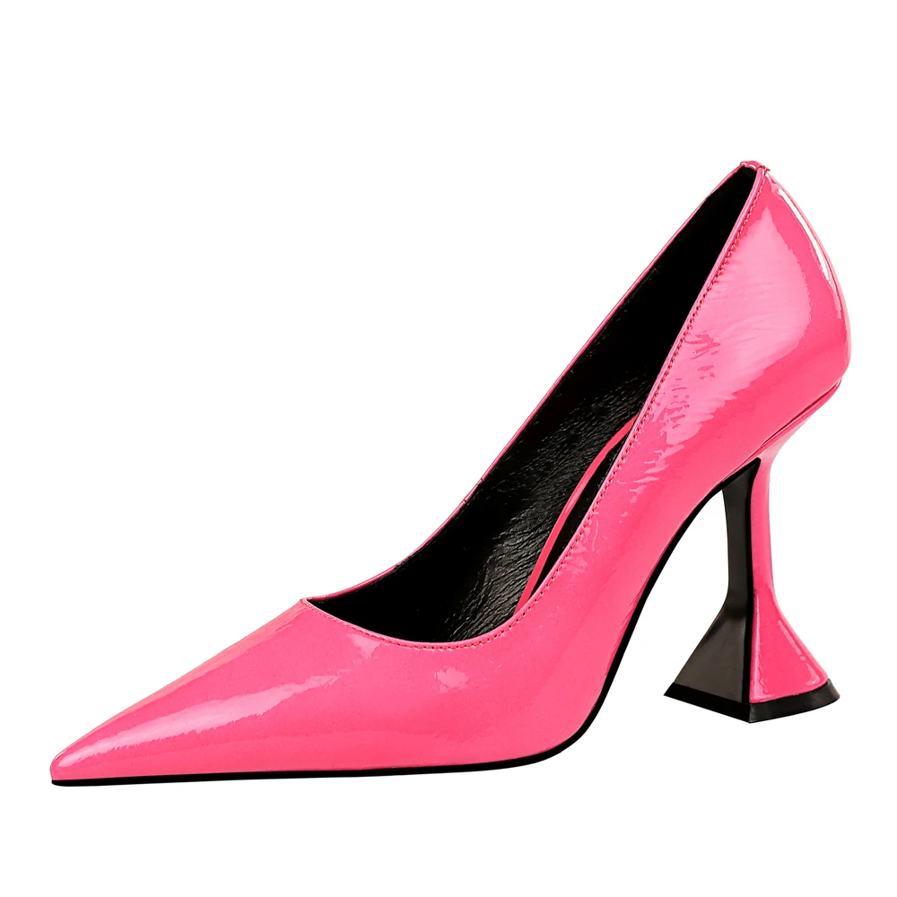 

1399-1 Sexy nightclub high-heeled shoes with glossy patent leather pointed toes for party women's shoes with high single shoes