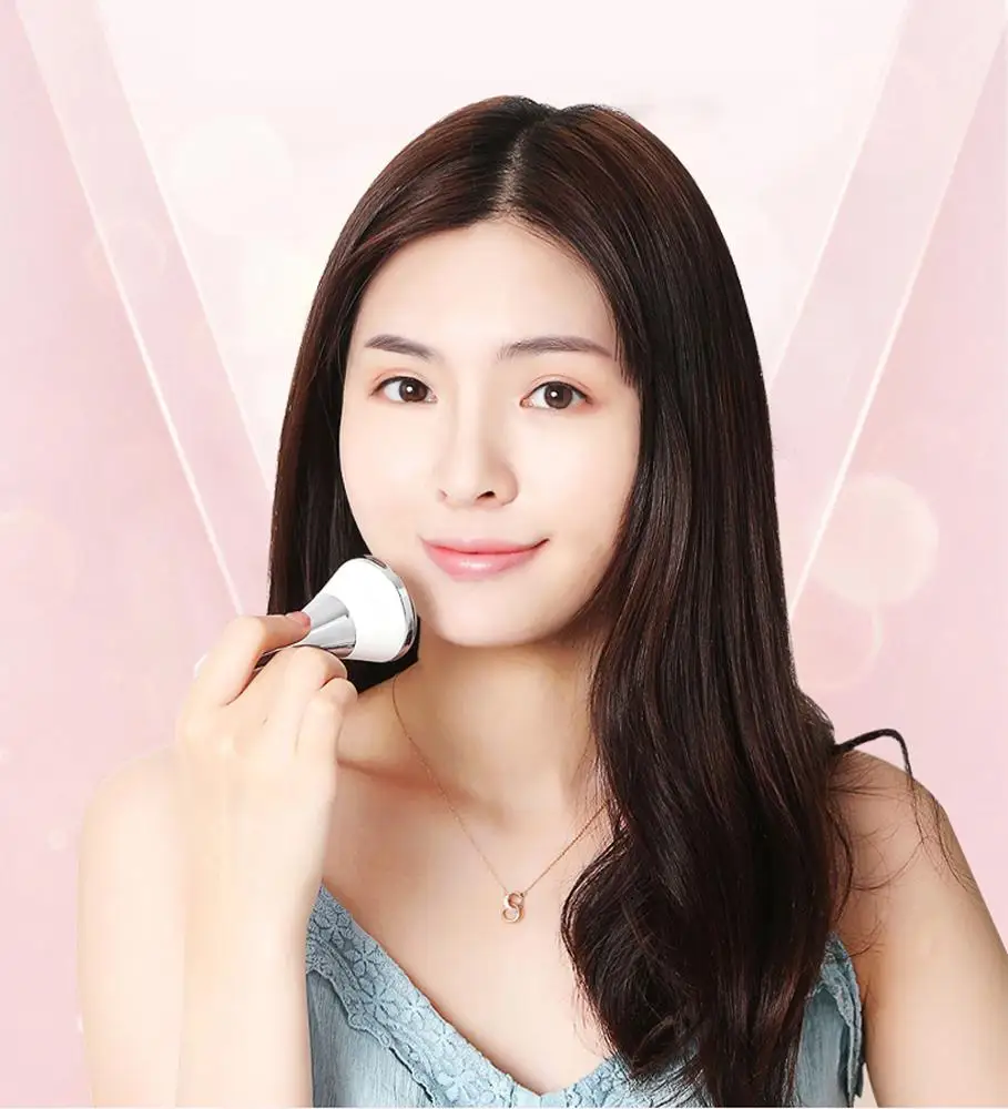 
Hot Amazon 3D Magnetic Face Roller Massager 360 Dregrees Facial Lifting Slimming bar tool LED red light 