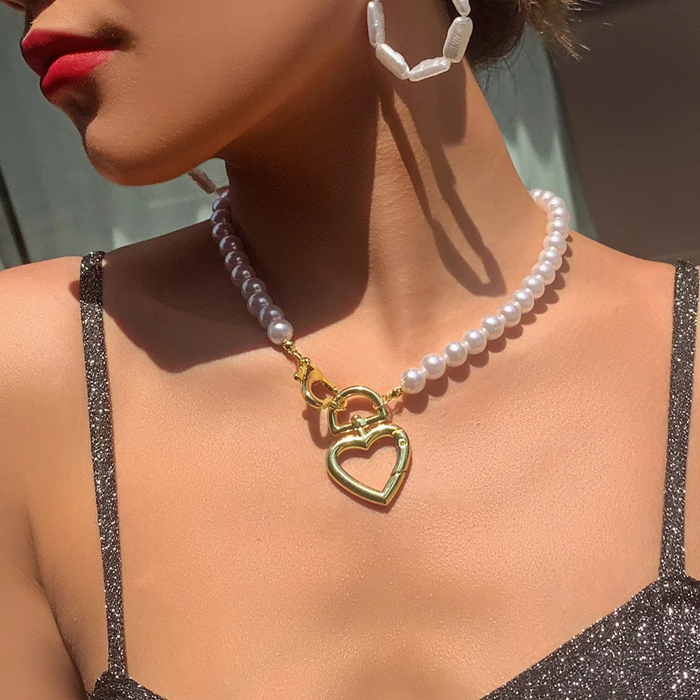 

Pearl Alloy love lock pendant clavicle chain