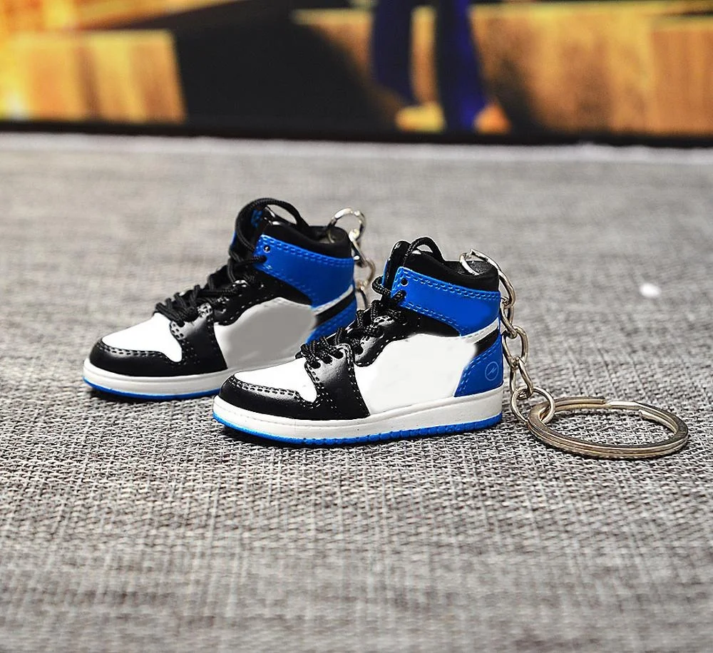 

Factory dropshipping mini sneaker keychain doll accessory keychain 1/6 SCALE 3D Mini Sneaker" keychains