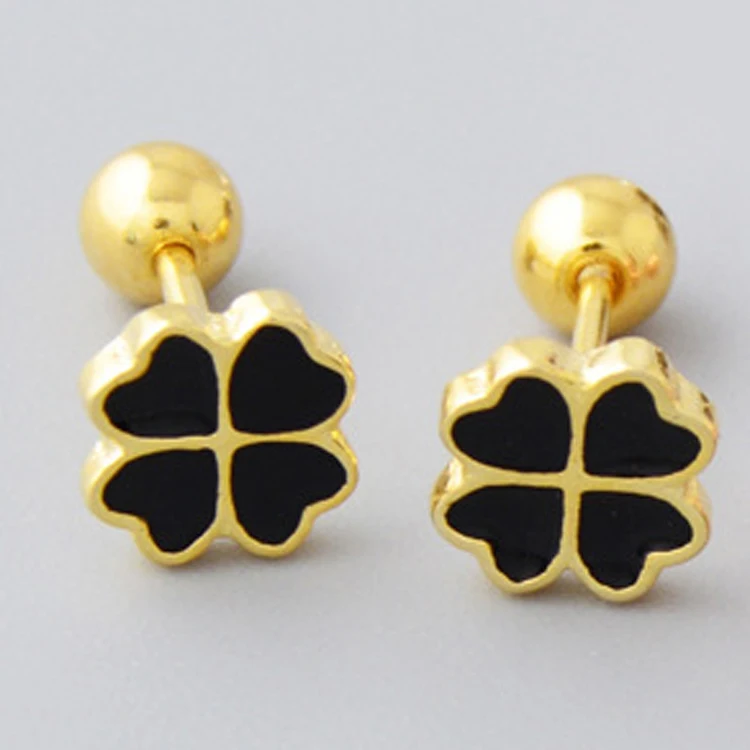 

Black Enamel Finished 925 Silver Rose Gold Plated Leaf Clover shaped Earring Tragus