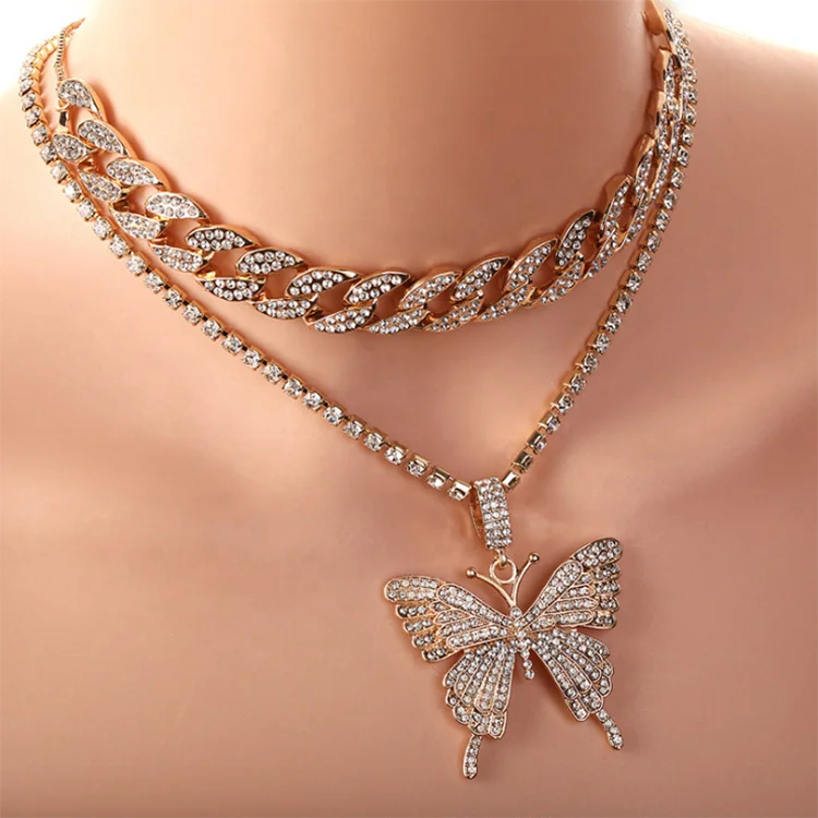 

2Pcs Set Exaggerated Inlaid Women's Retro Set Jewelry Necklace Diamond Geometric Chain Cuban Link Butterfly Necklace Sets