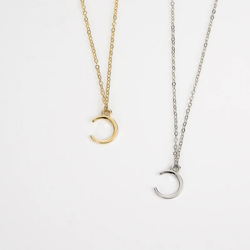 

New Sweet Crescent Moon Necklace Silver Plated Clavicle Chain Jewelry Temperament Crescent Pendant Necklace for Women, Shiny gold/silver or customized