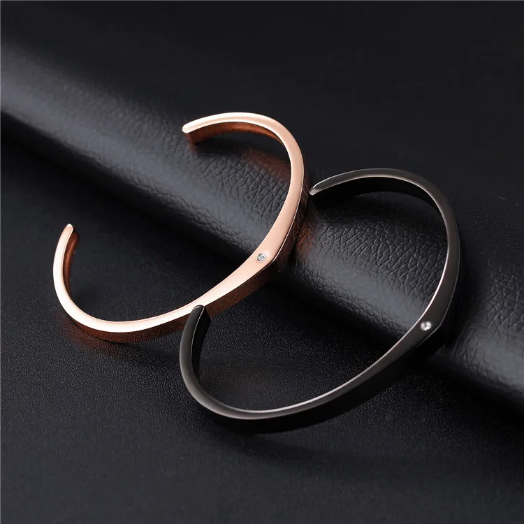 

Jewelry fashion all-match stainless steel couple diamond bracelet personality C-shaped open bracelet, Picture shows