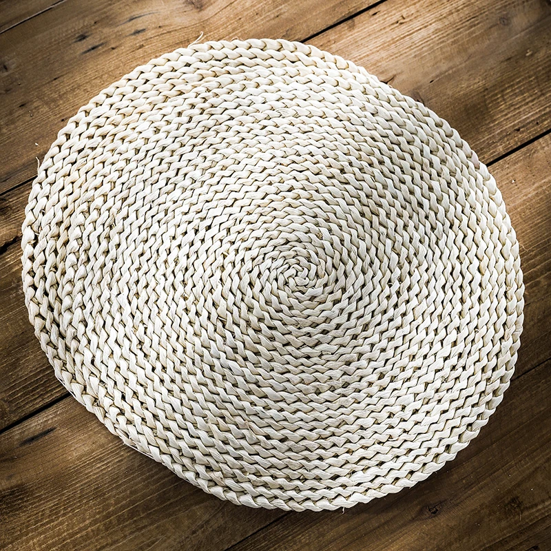 

Rustic Dining Table Customized Heat Resistant 14 Inch Corn Husk Round Woven Wholesale Placemats, Brown