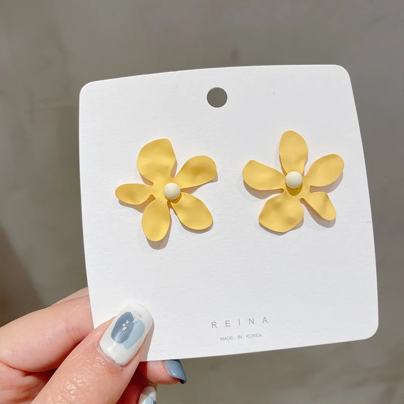 

new statement metal women flower stud earrings