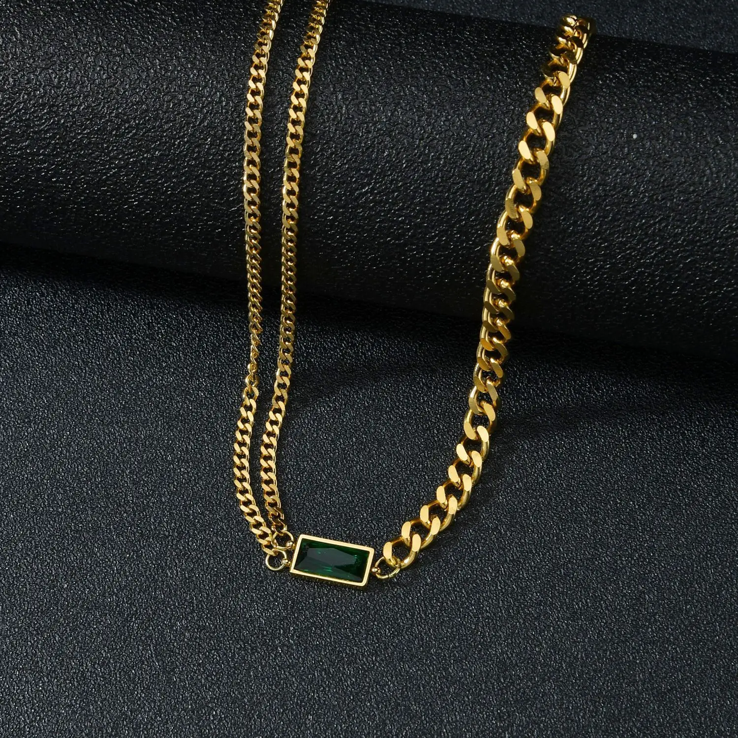 

Popular Multi Layers Link Chain Green Crystal Necklace Titanium Steel Cuban Chain Square Emerald Cubic Zircon Clavicle Necklace