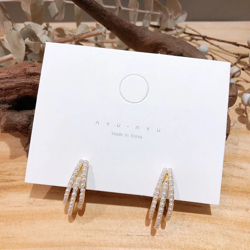 

Fashion Popular Natural Freshwater Pearl C Shape Earrings Elegant Triple Pearl Hoop Earrings