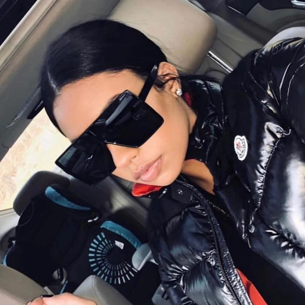 

Custom 2021 Glasses Fashion Women Square Oversized Sunglasses