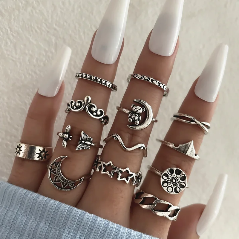 

13 Pcs/Set Hollow Star Bear Moon Combination Ring Auspicious Clouds Crown Bee Butterfly Triangle Design Personality Ring Set, Silver