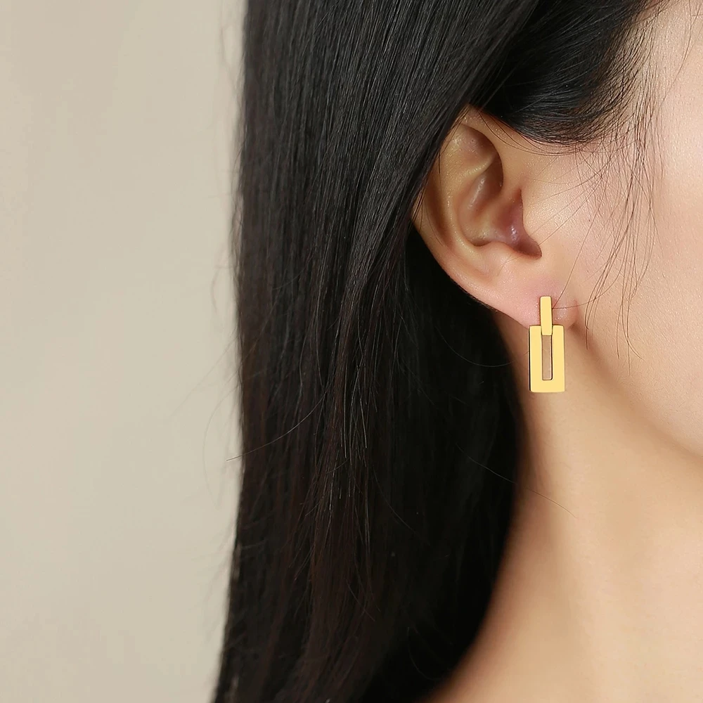 

2024 Wholesale 18K Gold Plated Stainless Steel Stud Earrings For Women