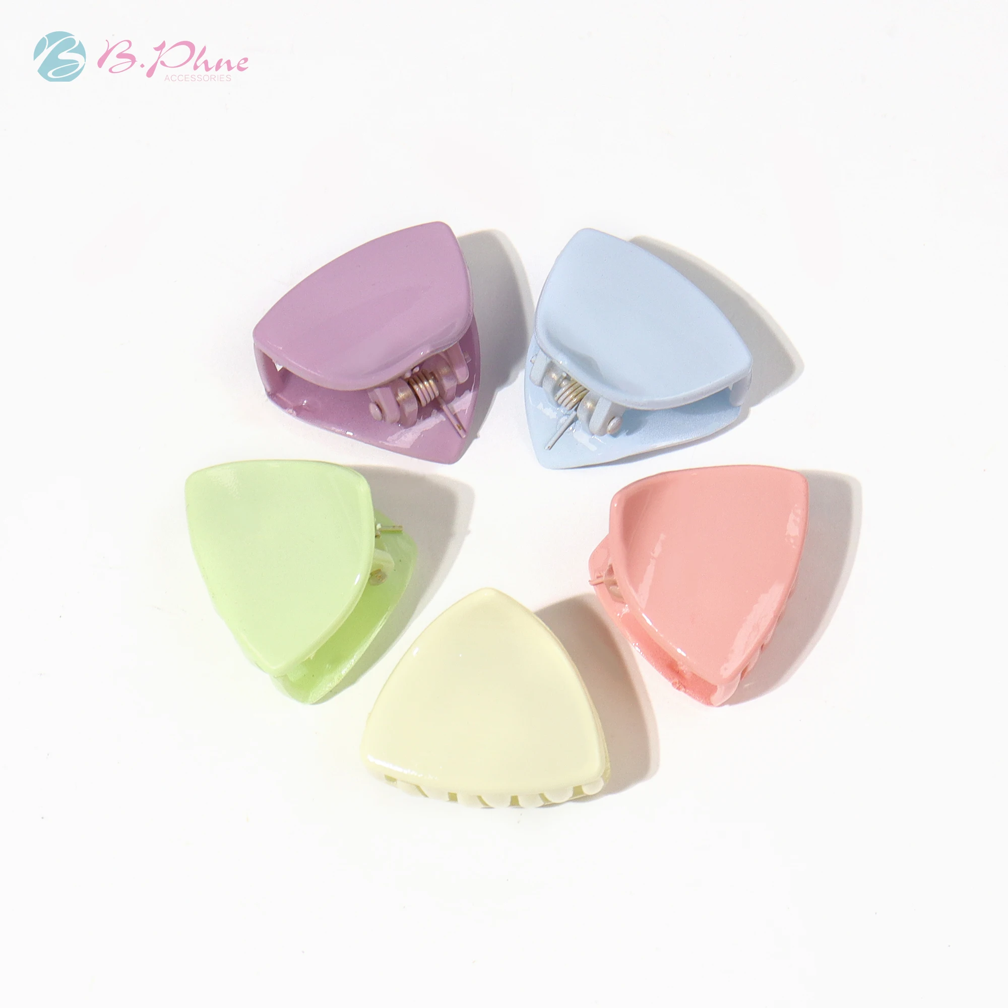 

B.phne cute small triangle Hair Claw Clip plastic Cat's ears hair claw for hair accessories