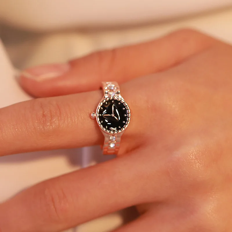 

Selling classical simple Couples signet personality custom ring watch