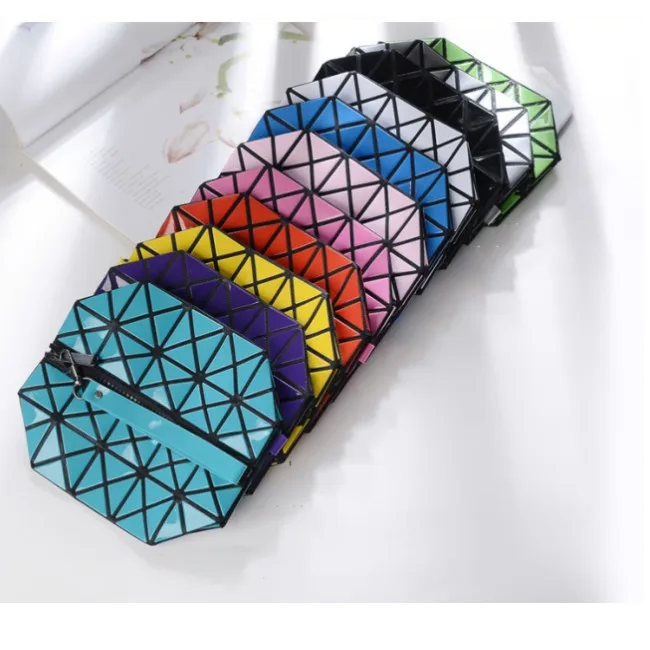 

Designer cosmetic bags 2021 PU makeup custom logo makeup case makeup travel bag cosmetic, Picture