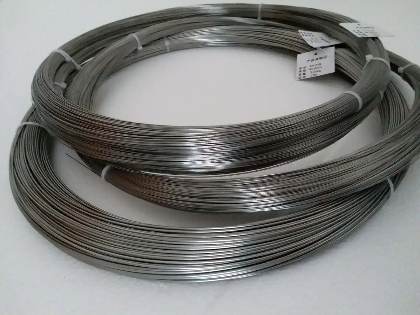 0.025mm0.03mm0.035mm0.04mm Super Elastic Shape Memory Nitinol Wire