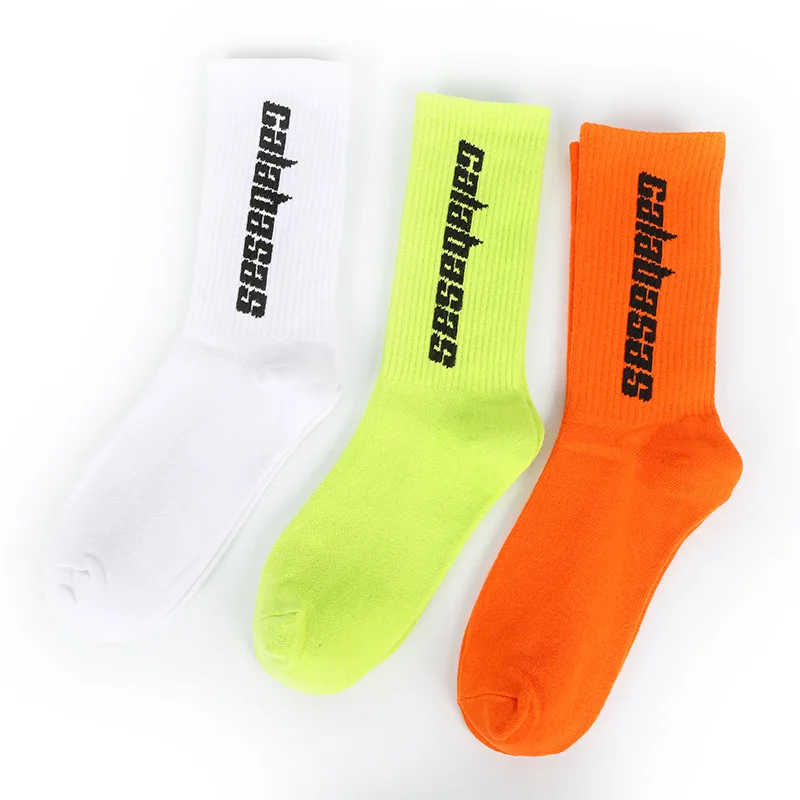 

XIANGHUI wholesale can custom trendy summer summer thin coconut high top basketball socks for men, Pantone olor