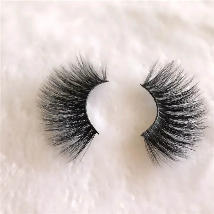

100% Mink Fur 25mm False Eyelashes With Private Label Customize Packaging Real 3D Mink Eye lashes, Black color