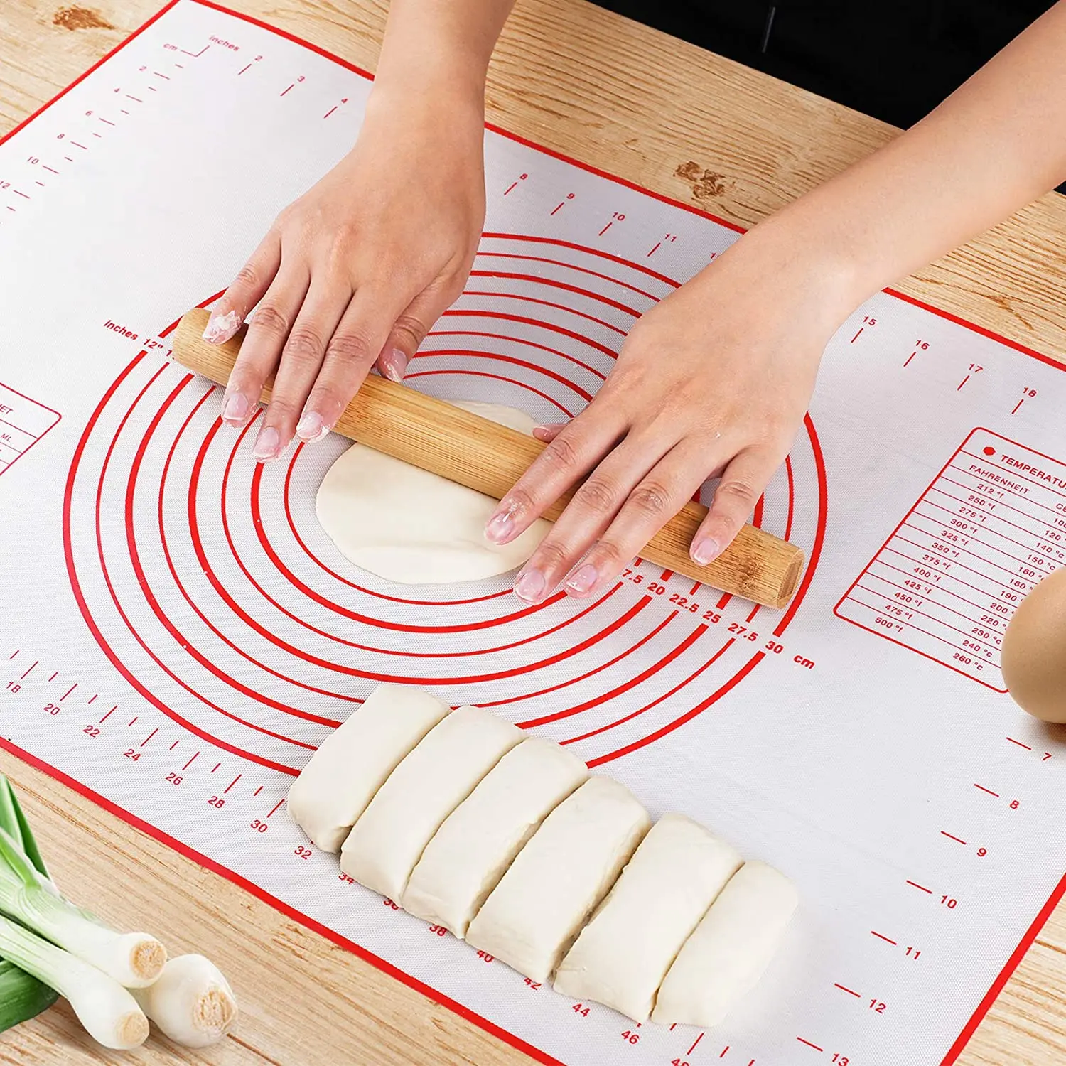 

Extra Large Thick Non Stick Microwave Silicone Pastry Baking Fondant Mat Rolling Dough Kneading Mat Silicone Baking Mat For Oven, Red, black