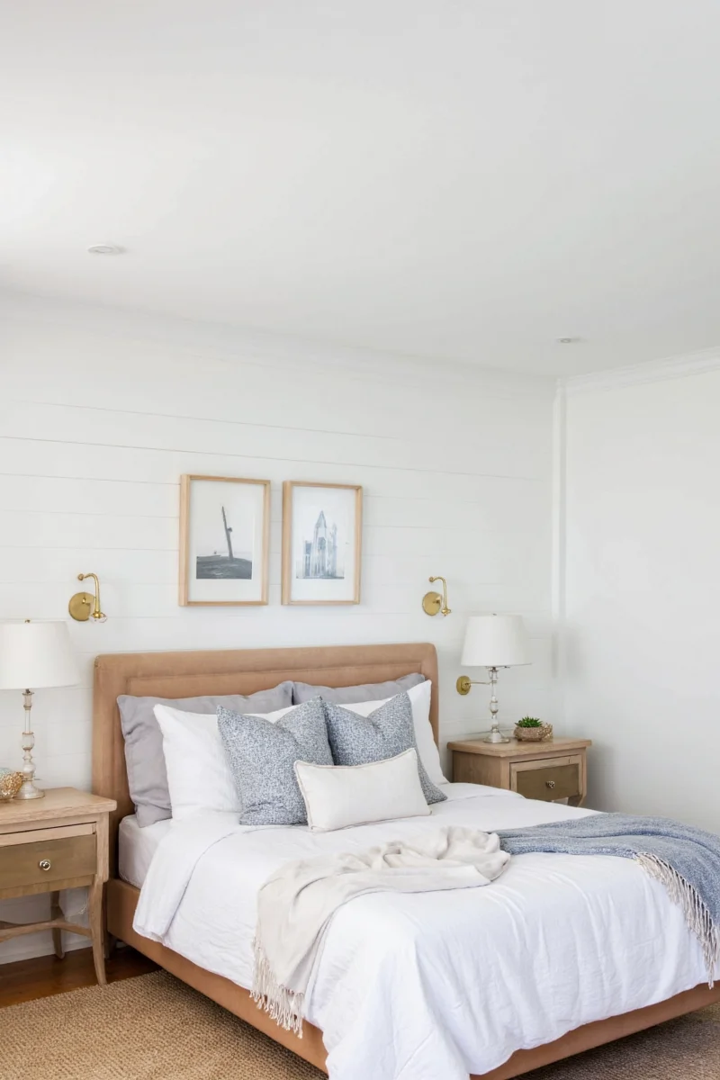 Farmhouse-style wall sconce
