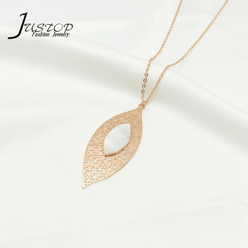 

Fashion accessories gold plated hollow leaf pendant necklaces with shell, As picture