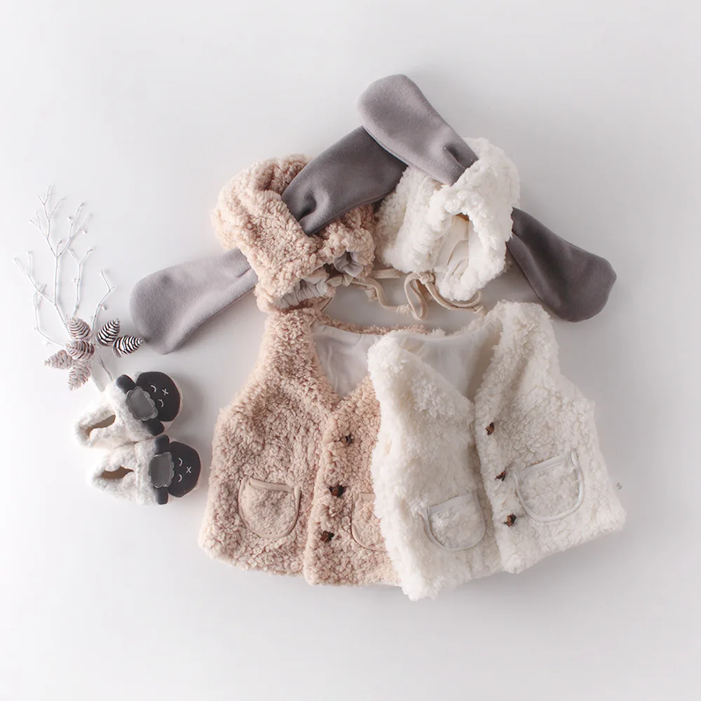
2020 Winter New Sweet Solid Color Warm All-Match Baby 0-2 Year Old Cardigan Lamb Wool Vest Jacket Free Hat 