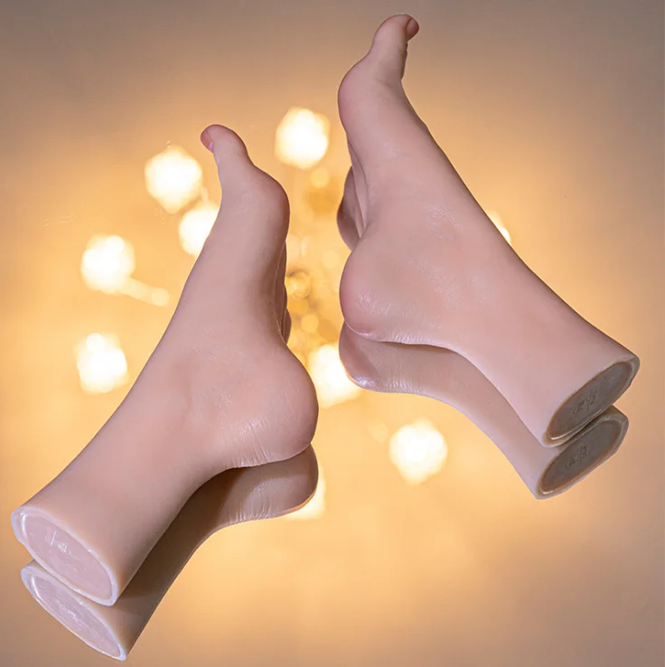 

2021 Lifelike Silicone Practice Foot Model Sock Acrylic Display Foot Mannequin Photo Shooting Props, As image show