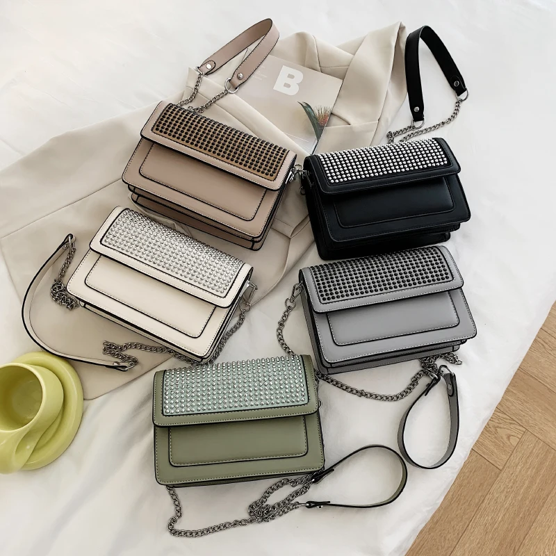 

2021 new fashion girls rivet hand bags females messenger purses young lady handbag for woman