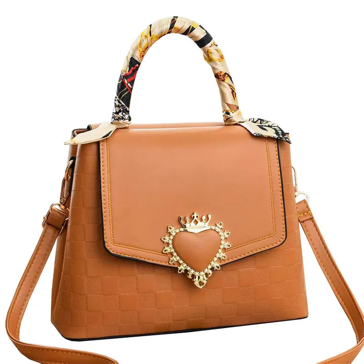 

2022 new ladies' bag peplum small square bag suitable for commuting single shoulder bag