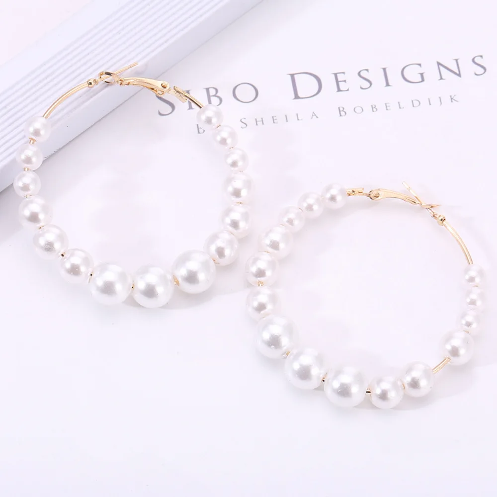 

Female Vintage Pearl Round Earrings Gold Circle Hoope Pearl Earrings For Women, As picture show