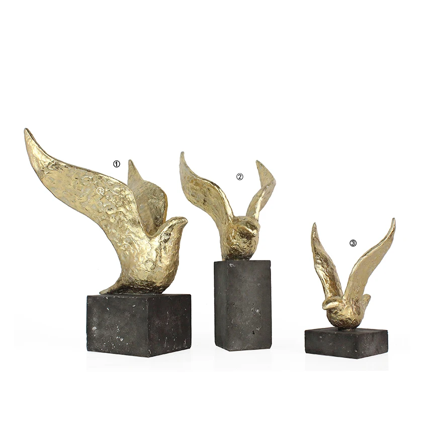 Wholesale luxury resin bird home accessories living room decorative  animal interior decoration pieces  for home manufacture