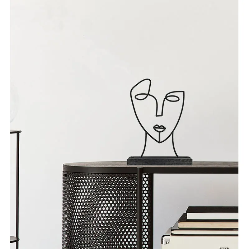 

Creative Design Minimalist Metal Abstract Face Frame Destop Ornament Office Art Home Accessories Decorations, Black