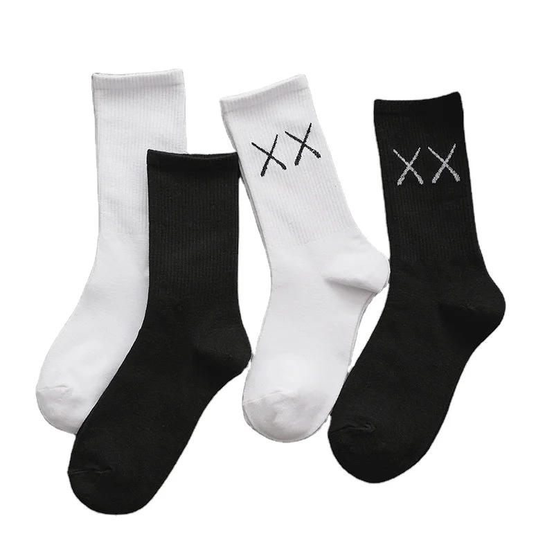 

Cheap Custom Classic White and Black cotton socks Skateboard Street Crew Socks for Women, 4 colors/custom