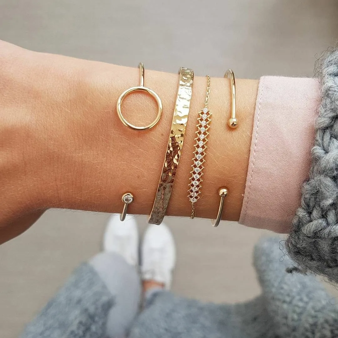 

4pcs set women's fashion new style bracelets European and American popular round irregular Bracelet
