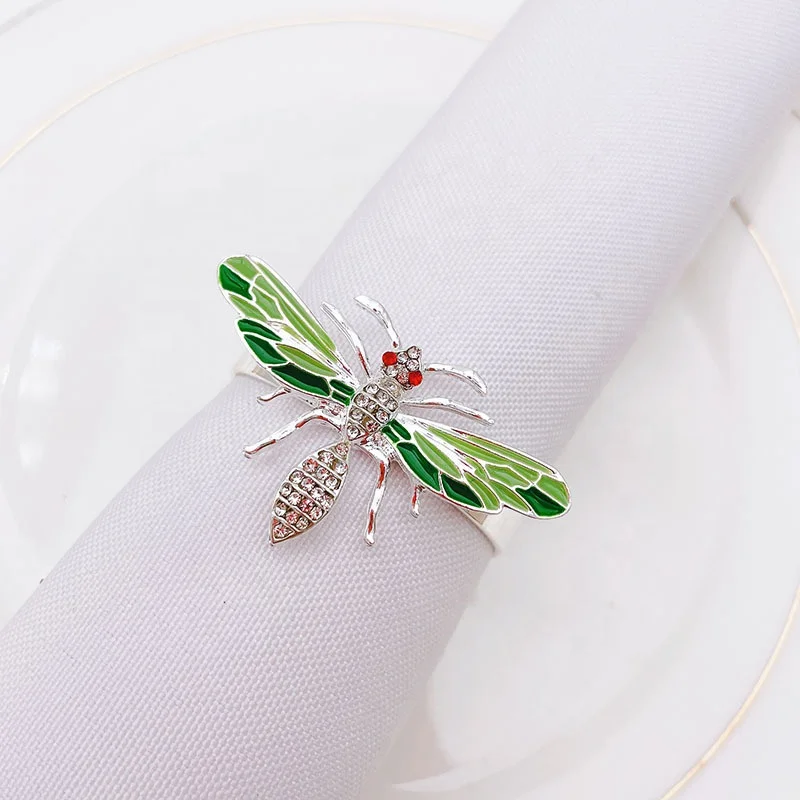 

Cute Green Bee Napkin Rings Table Dinner Crystal Napkin Buckle for Wedding Party 3 Colors Available HWD121