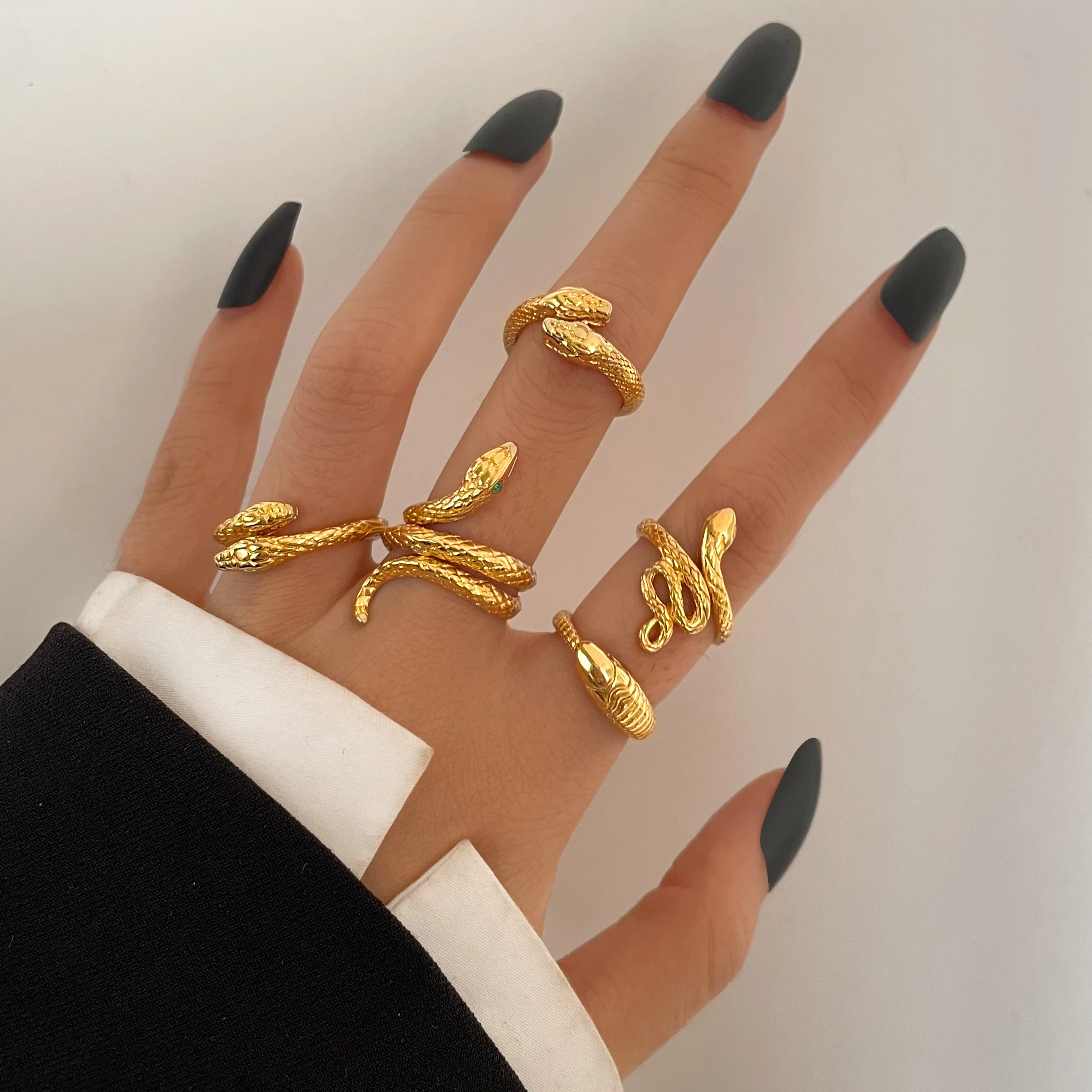 

Finetoo New Trendy Geometric Butterfly Resin Rings Set For Women Girls Bohemian Gold Wide Chain Finger Ring Party Jewelry