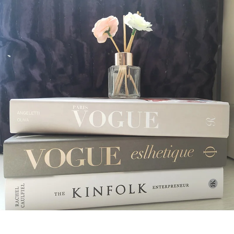 

Modern Simulation Fashion Book Home Decor Club Hotel Model Room Study Soft Fake Book Decoration For Women's Living Room Props