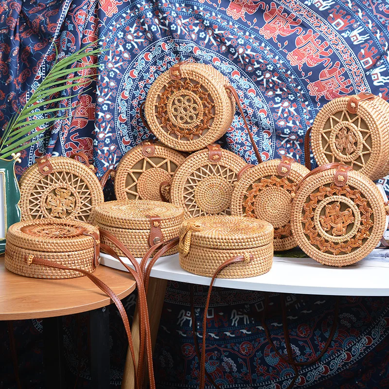 

Yogodlns Handmade Half-Round Rattan Woven Straw Bag Summer Women Messenger Crossbody Bags Girls Small Beach Handbag 2020