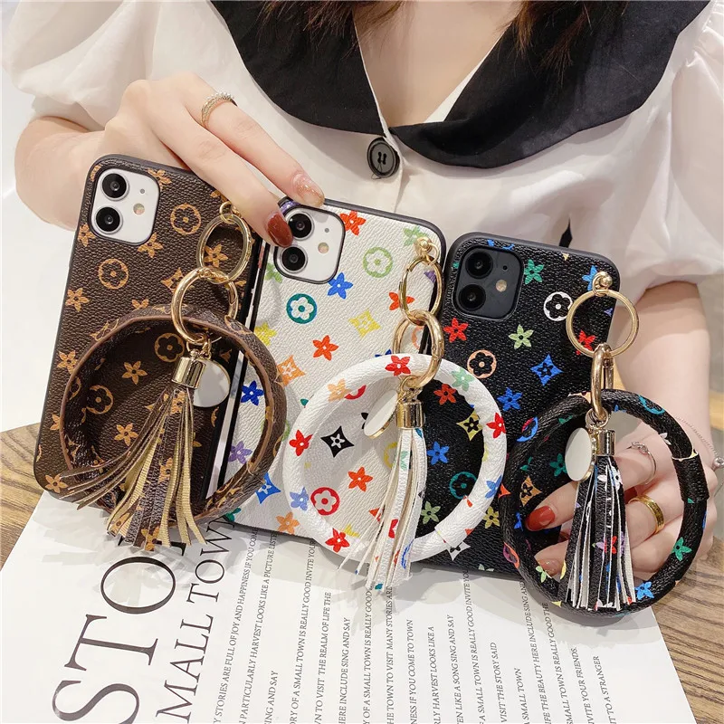 

Luxury flower designed strap back cover fashion wrist chain phone case for iphone 11pro 12 max se 7 8 xs max xr, Black, brown, white