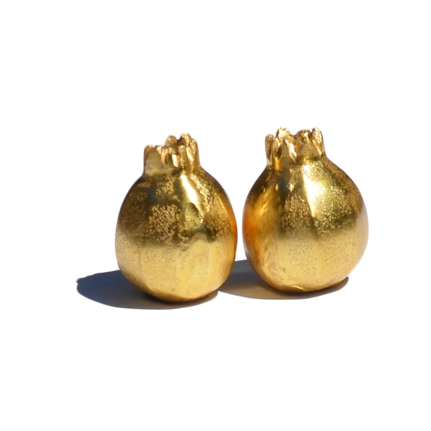 

Salt and Pepper Shakers set of 2, Gold