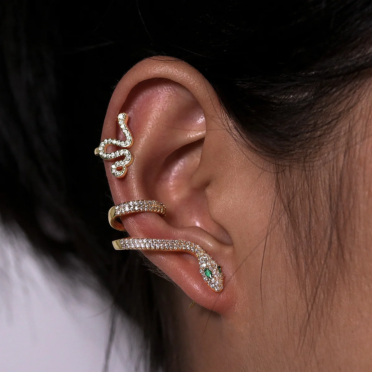 

Wholesale vintage 2pcs gold plated crystal zircon snake ear bone cuff clip earring set for women trendy 2022 jewelry