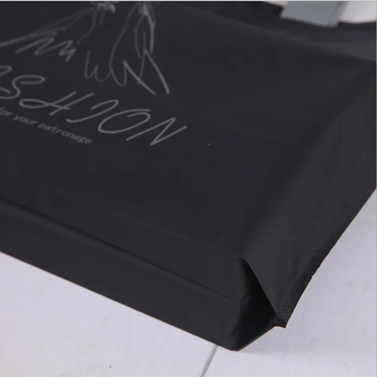 
Luxury custom logo biodegradable waterproof shopping packaging plastic bags 