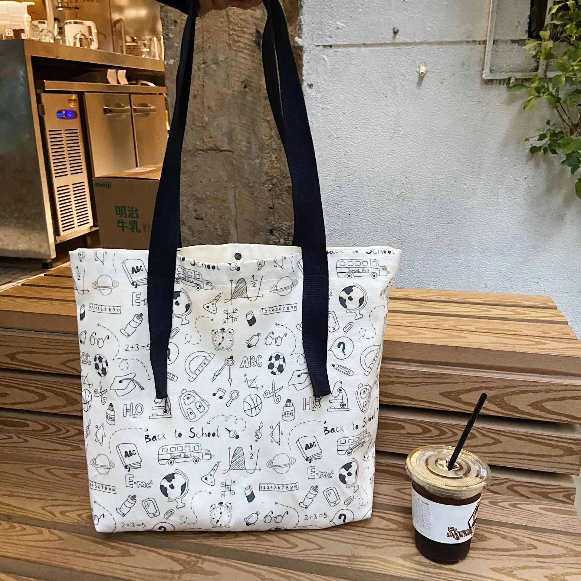 

2021 New Custom Women Canvas Bag Cartoon Printing Single Shoulder handbag Student Large Capacity Tote Bag Wholesale