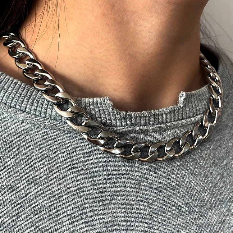 Venta por mayor lotes Enlace Cadena Collar de plata de acero inoxidable de alta calidad de venta caliente