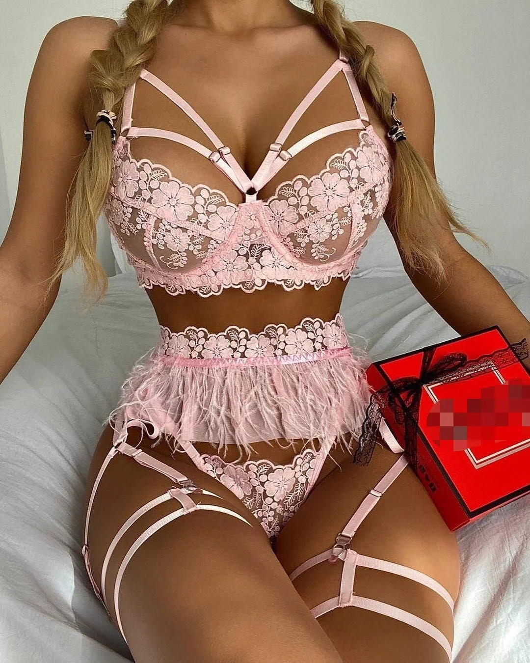 

SFY1374 high quality embroidered feather Lace corset luxury sexy lingerie underwear women 3-piece set