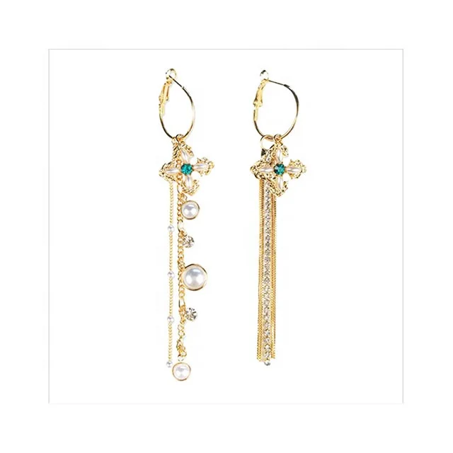

Adelante Wholesale Dongdaemun Palace Style Long Vintage Asymmetric Pearls Baroque Cross Earrings, Gold