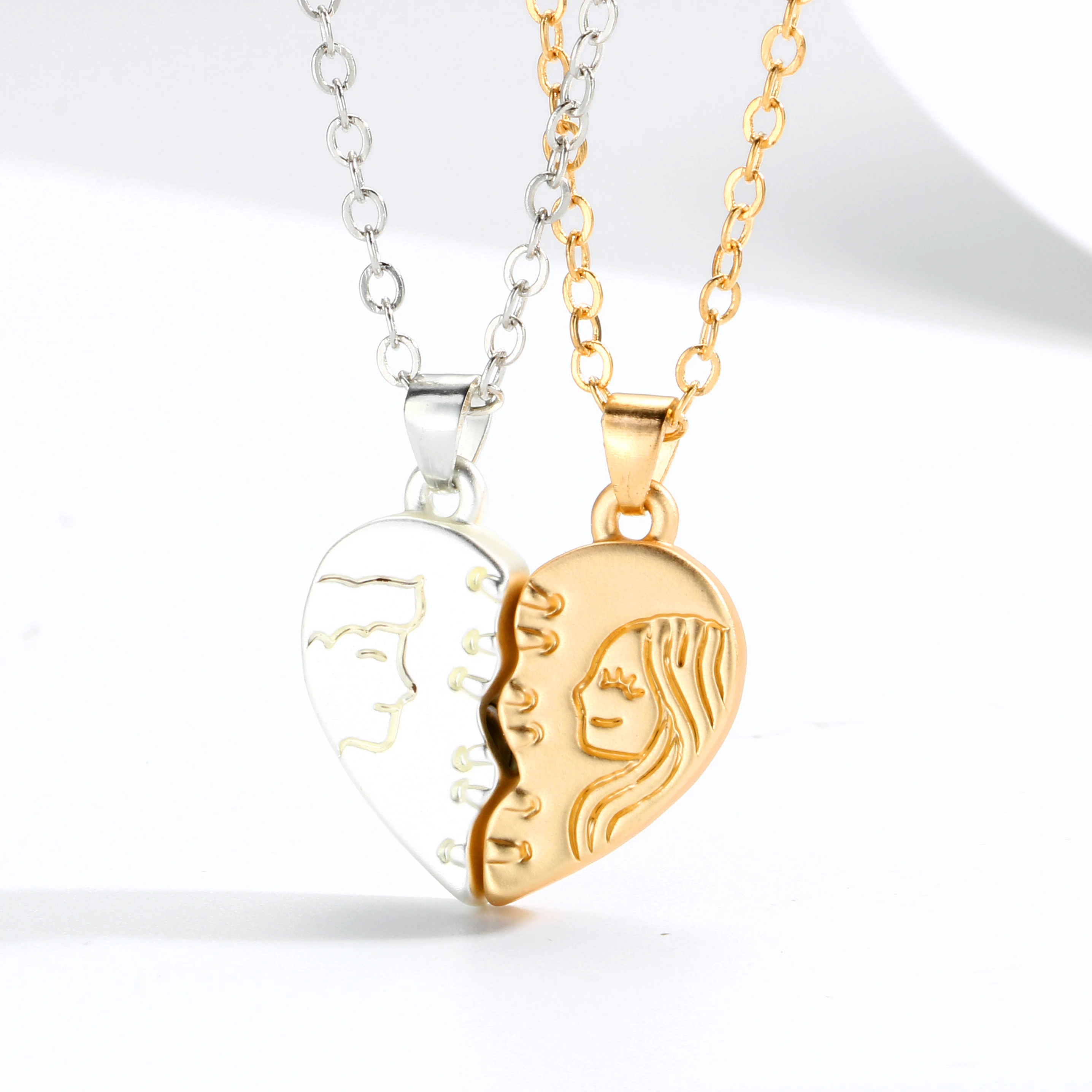 

Valentine's Day Confession gold plated necklace female male image Pendant best friend Necklace couple heart joining necklace